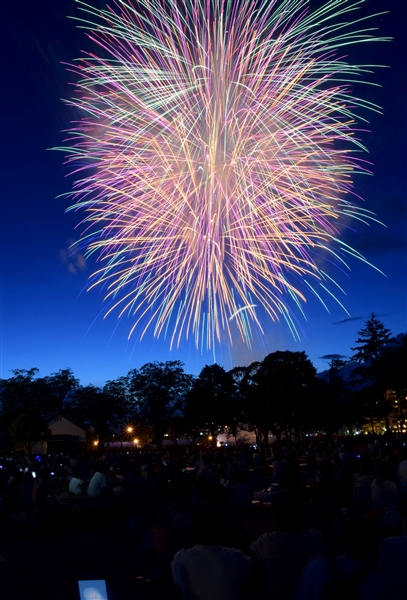 夜空に大輪 人吉花火大会