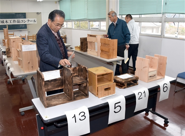 西さん 人吉二中１年生 が最優秀賞 木工作品コンクール